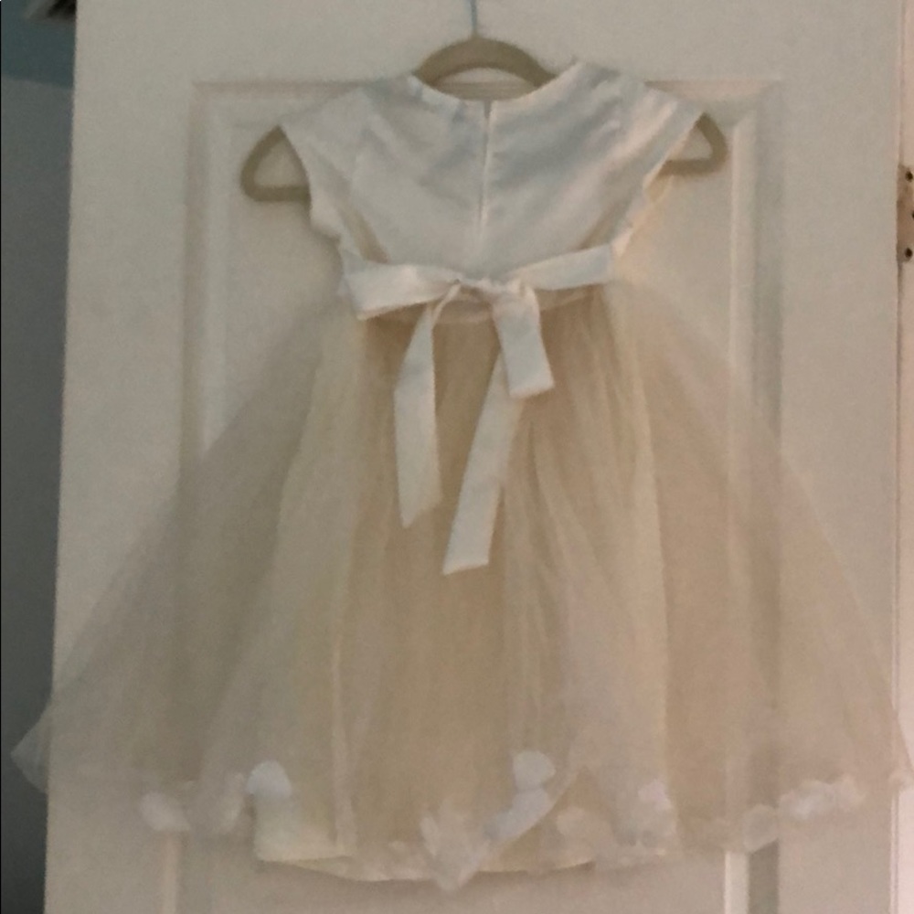 💗EMILY ROSE DRESS TULE W/ROSE PETALS - Picture 6 of 8